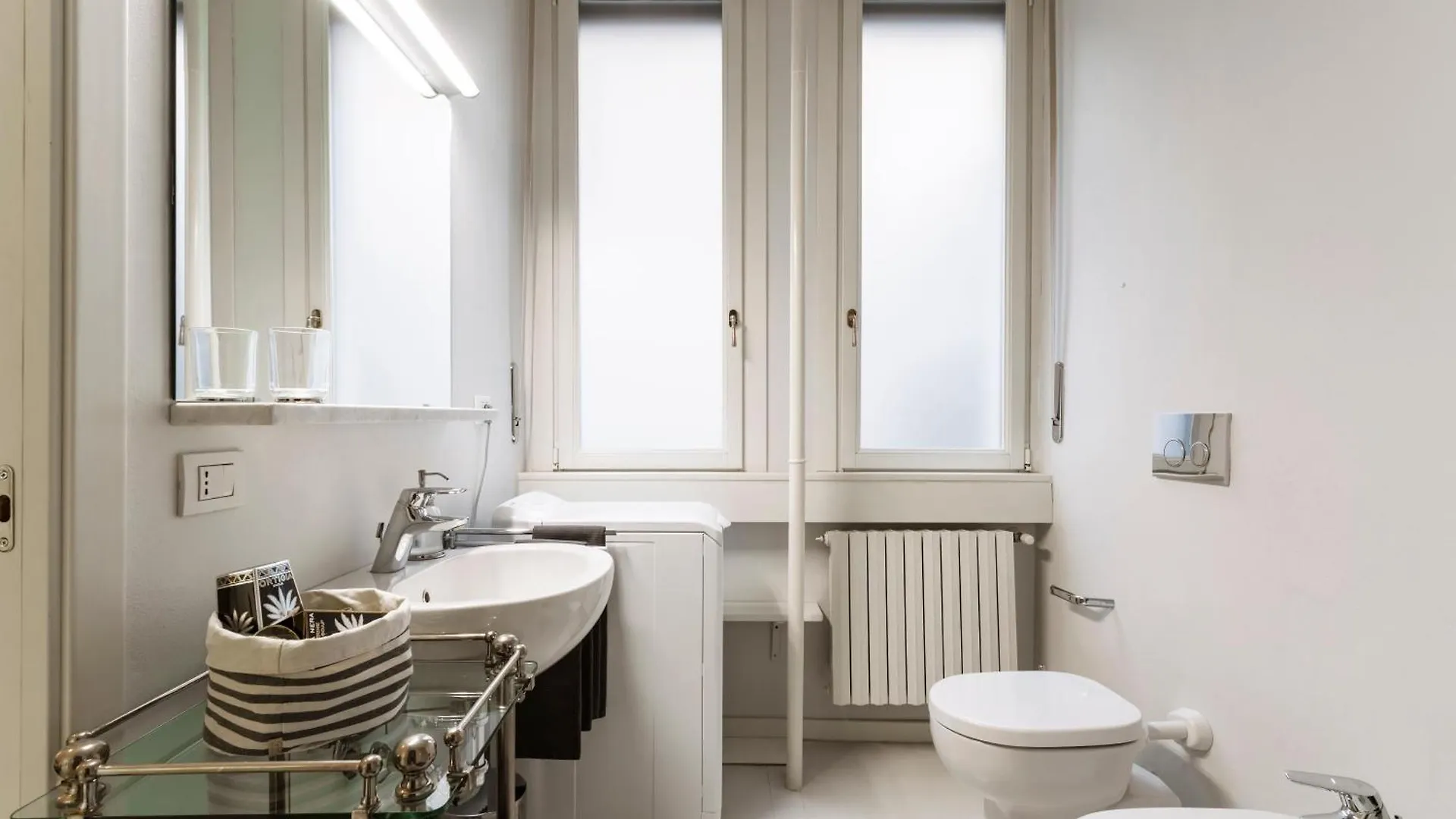 Brera Duomo - Luxury Design Suite Milan 0*,  Italy